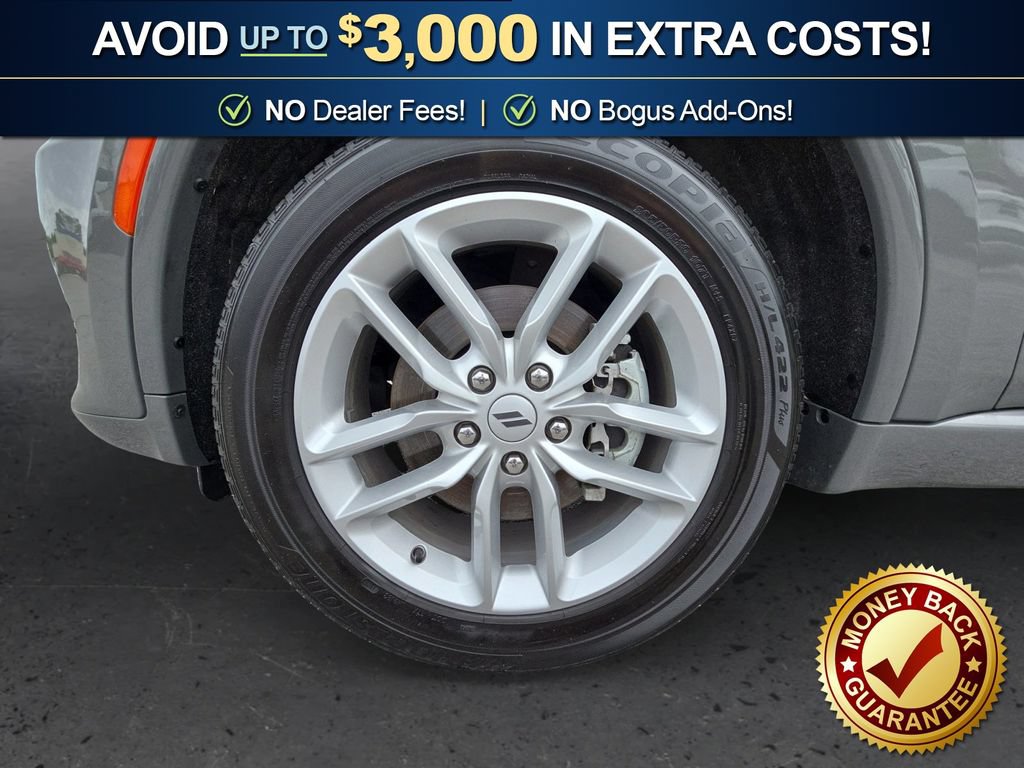 Used 2025 Dodge Durango GT AWD/4WD image 13