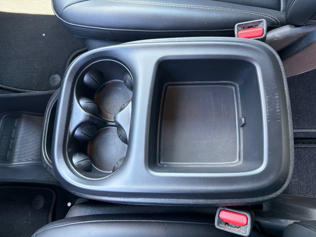 Used 2025 Chrysler Pacifica Select FWD image 22