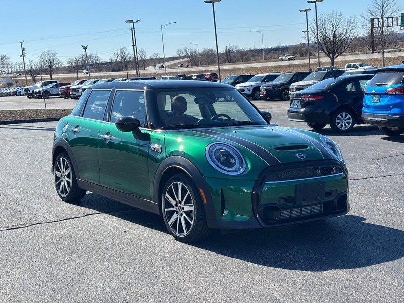 Used 2024 MINI Cooper S w/ Signature Upholstery Package image 7
