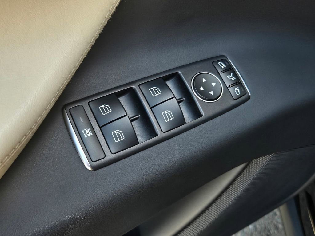 Used 2021 Tesla Model X Long Range AWD/4WD image 11