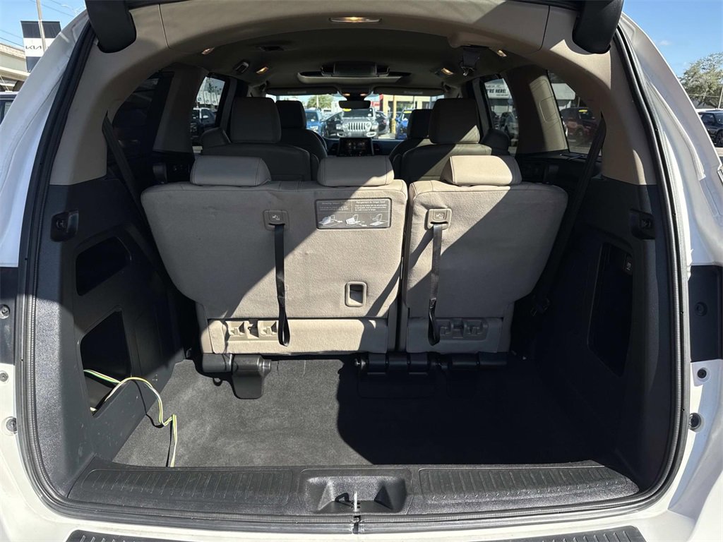 Used 2023 Honda Odyssey Touring image 18