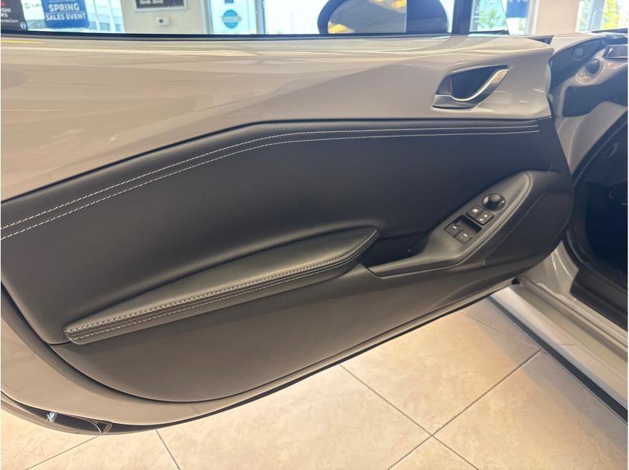 Used 2024 MAZDA MX-5 Miata Club RWD image 26