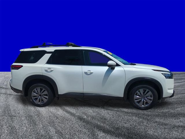 Used 2024 Nissan Pathfinder SV w/ Black Appearance Package image 3