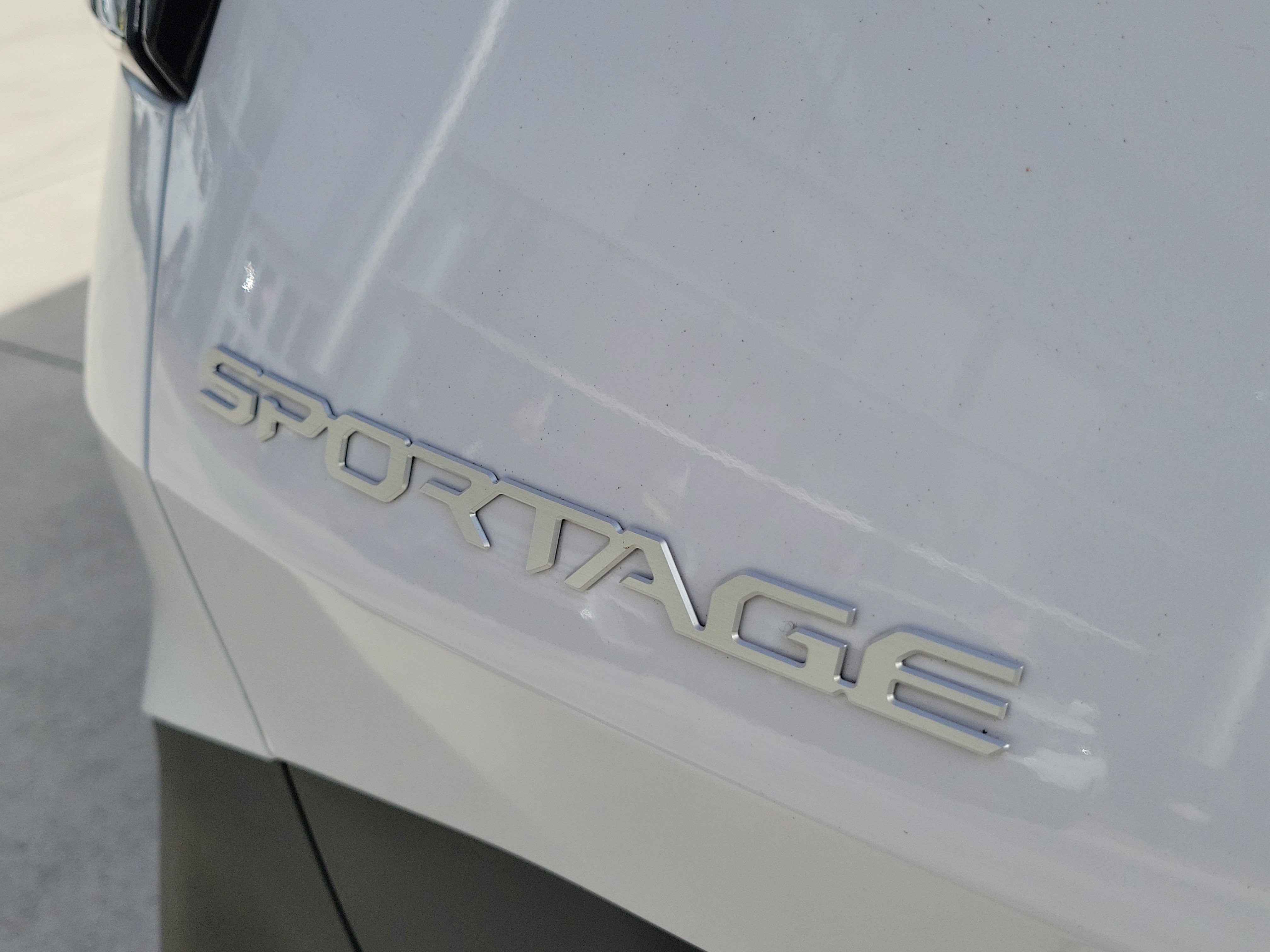 Used 2025 Kia Sportage EX w/ Premium Package FWD image 10