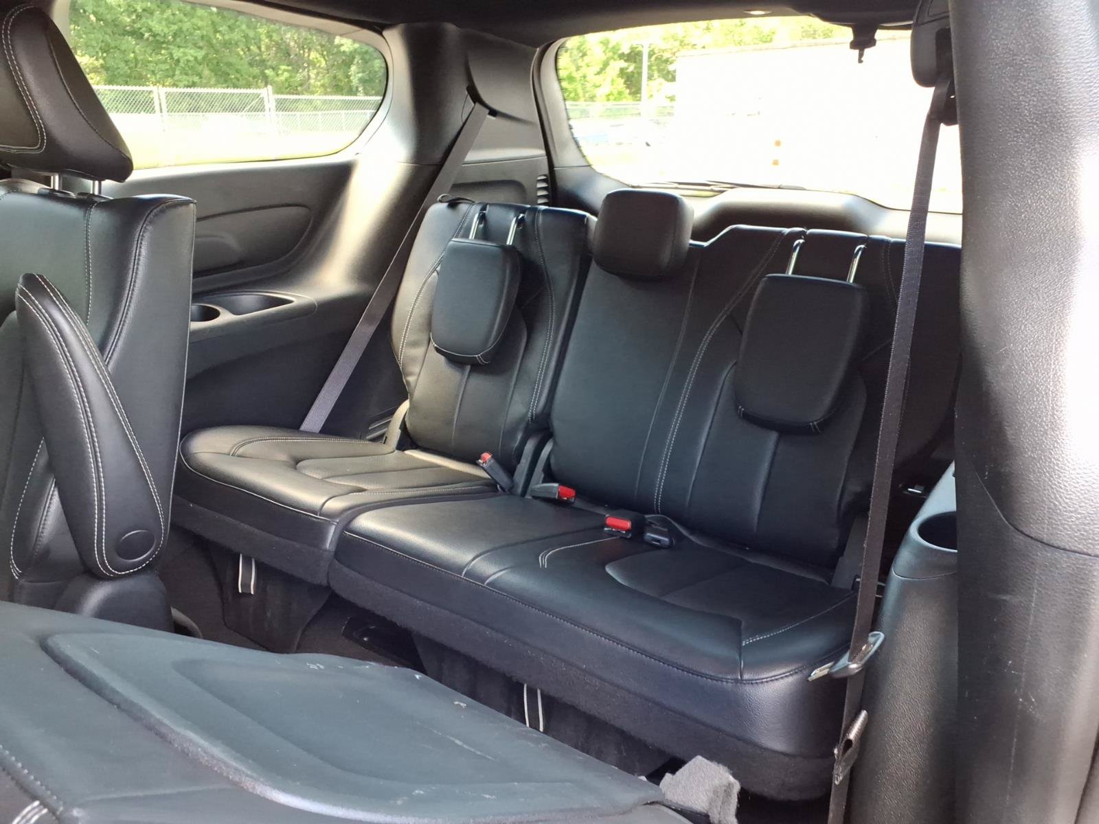 Used 2022 Chrysler Pacifica Touring-L w/ S Appearance Package FWD image 7