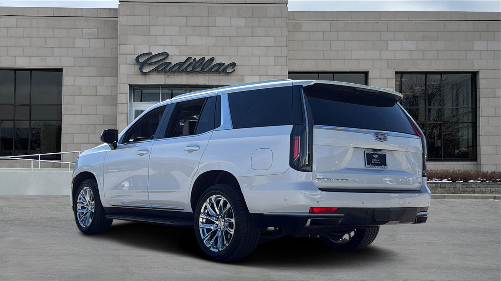 Used 2021 Cadillac Escalade Premium Luxury w/ Performance Package AWD/4WD image 4