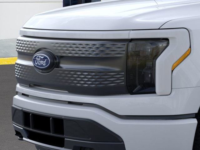 New 2025 Ford F150 Lightning XLT image 34