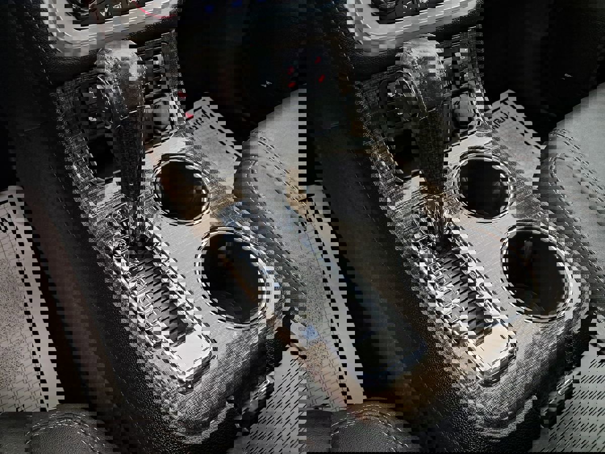 Used 2017 GMC Acadia Limited SLT image 21