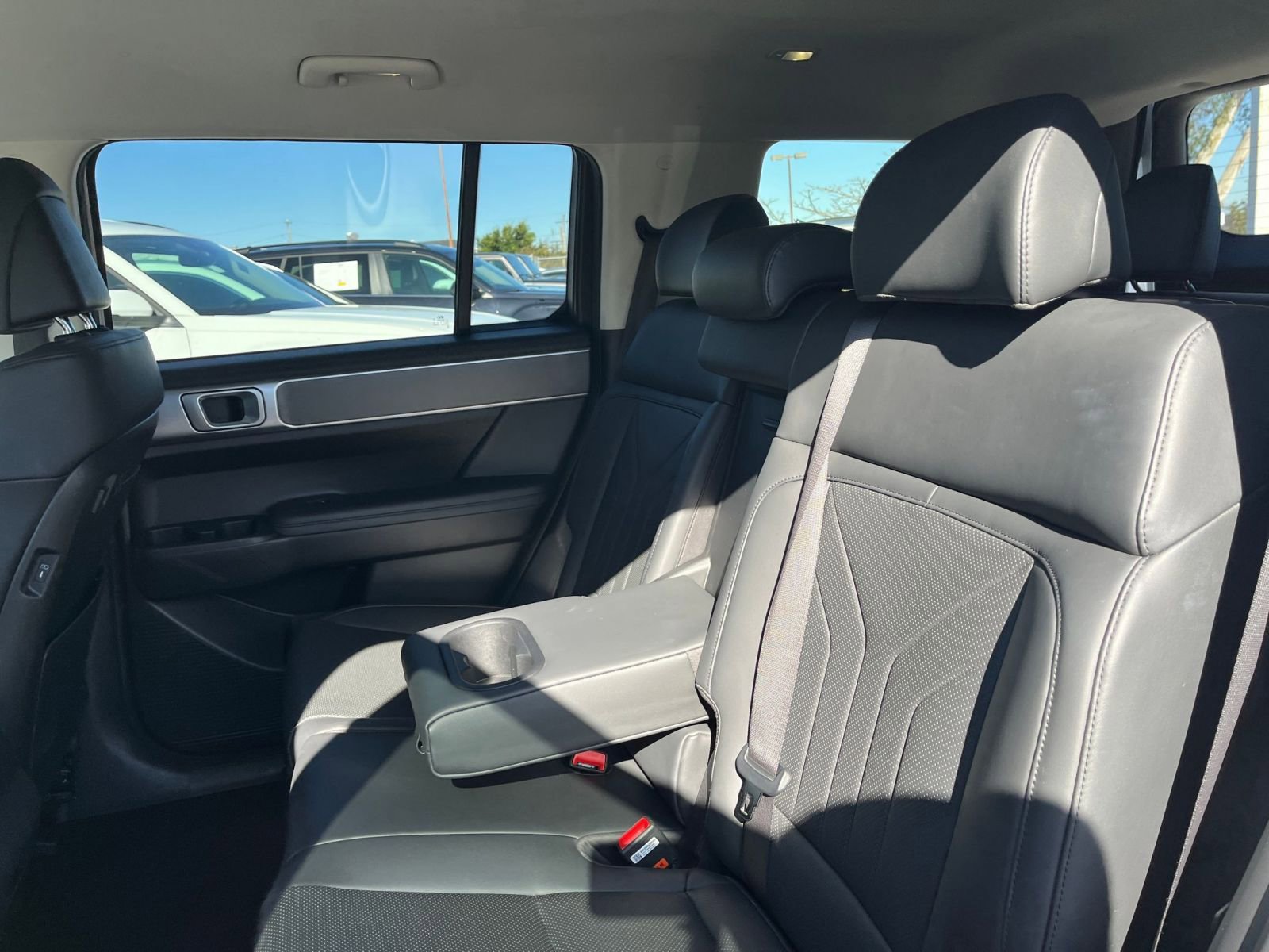 Used 2025 Hyundai Santa Fe SEL image 27