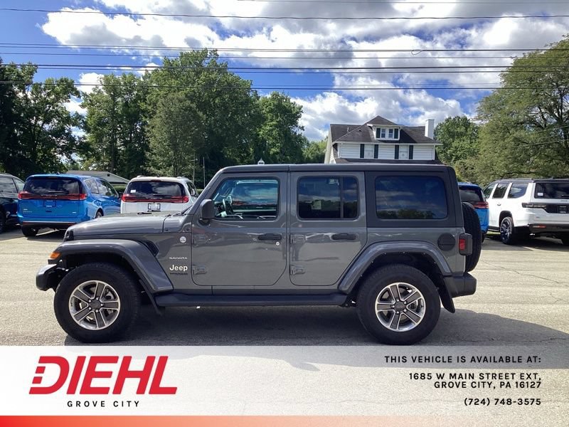 Used 2022 Jeep Wrangler Unlimited Sahara w/ Cold Weather Group AWD/4WD image 4