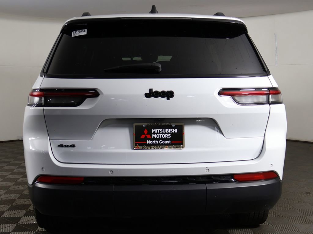 Used 2024 Jeep Grand Cherokee L Laredo AWD/4WD image 12
