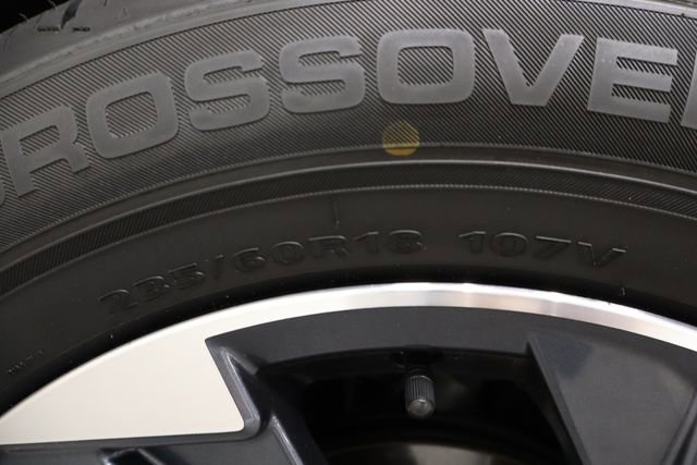 Used 2024 Nissan Rogue SV image 43