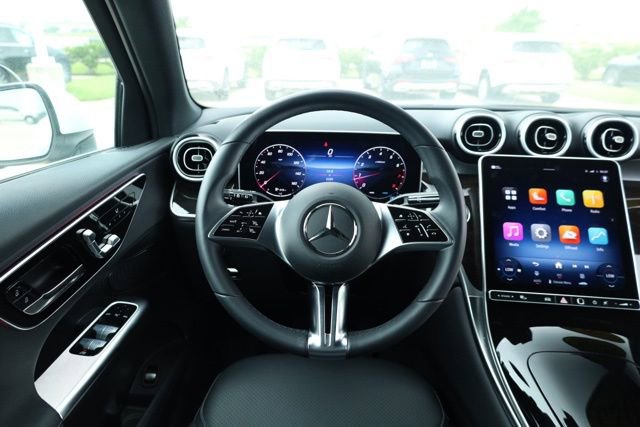 Certified 2025 Mercedes-Benz GLC 300 4MATIC image 14