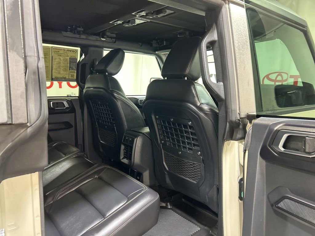 Used 2025 Ford Bronco Badlands AWD/4WD image 15
