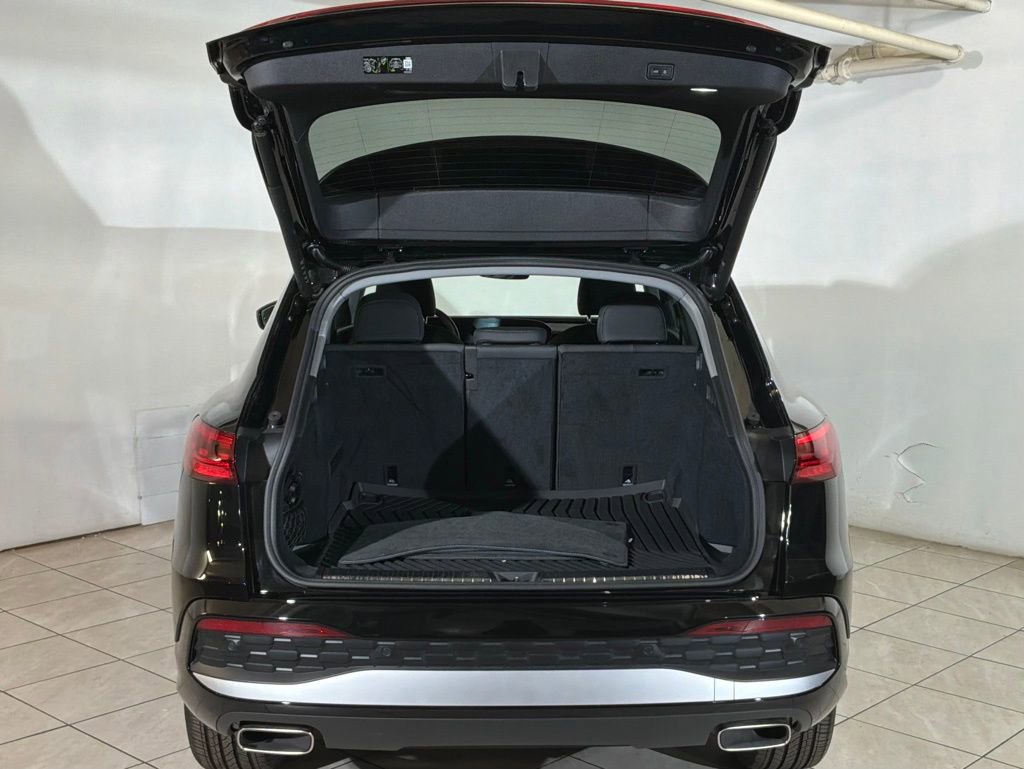 Certified 2025 Audi Q5 Premium w/ Convenience Package image 24