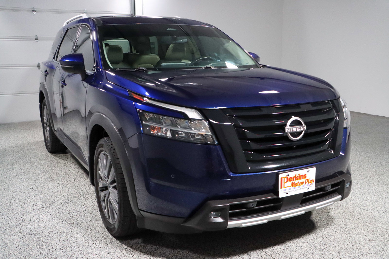 Used 2022 Nissan Pathfinder SL w/ SL Premium Package image 5