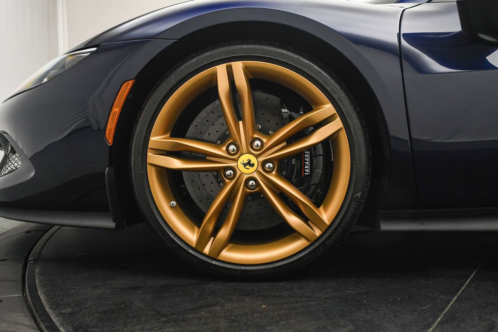 Used 2025 Ferrari 296 GTS RWD image 33