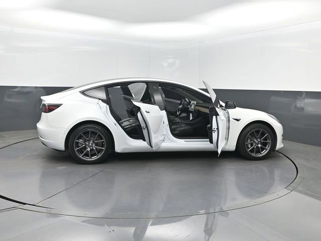 Used 2019 Tesla Model 3 Mid Range RWD image 30