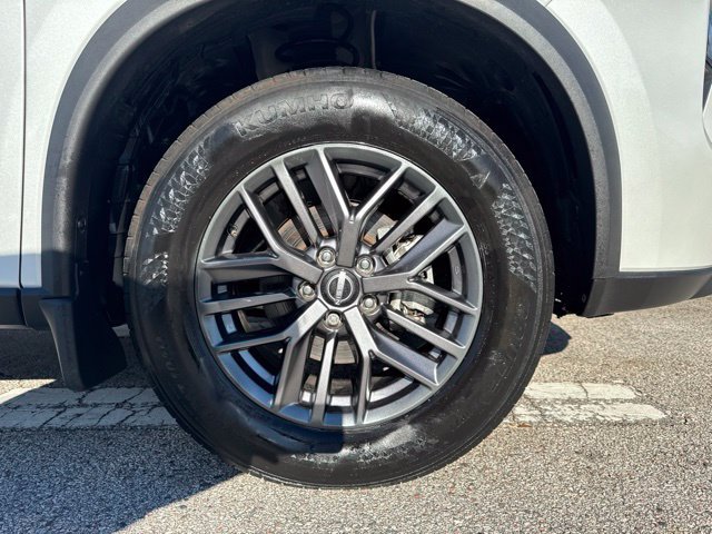 Used 2024 Nissan Rogue S AWD/4WD image 9