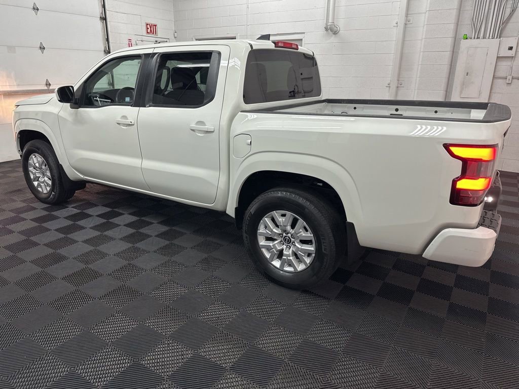 Used 2022 Nissan Frontier SV w/ Technology Package image 6