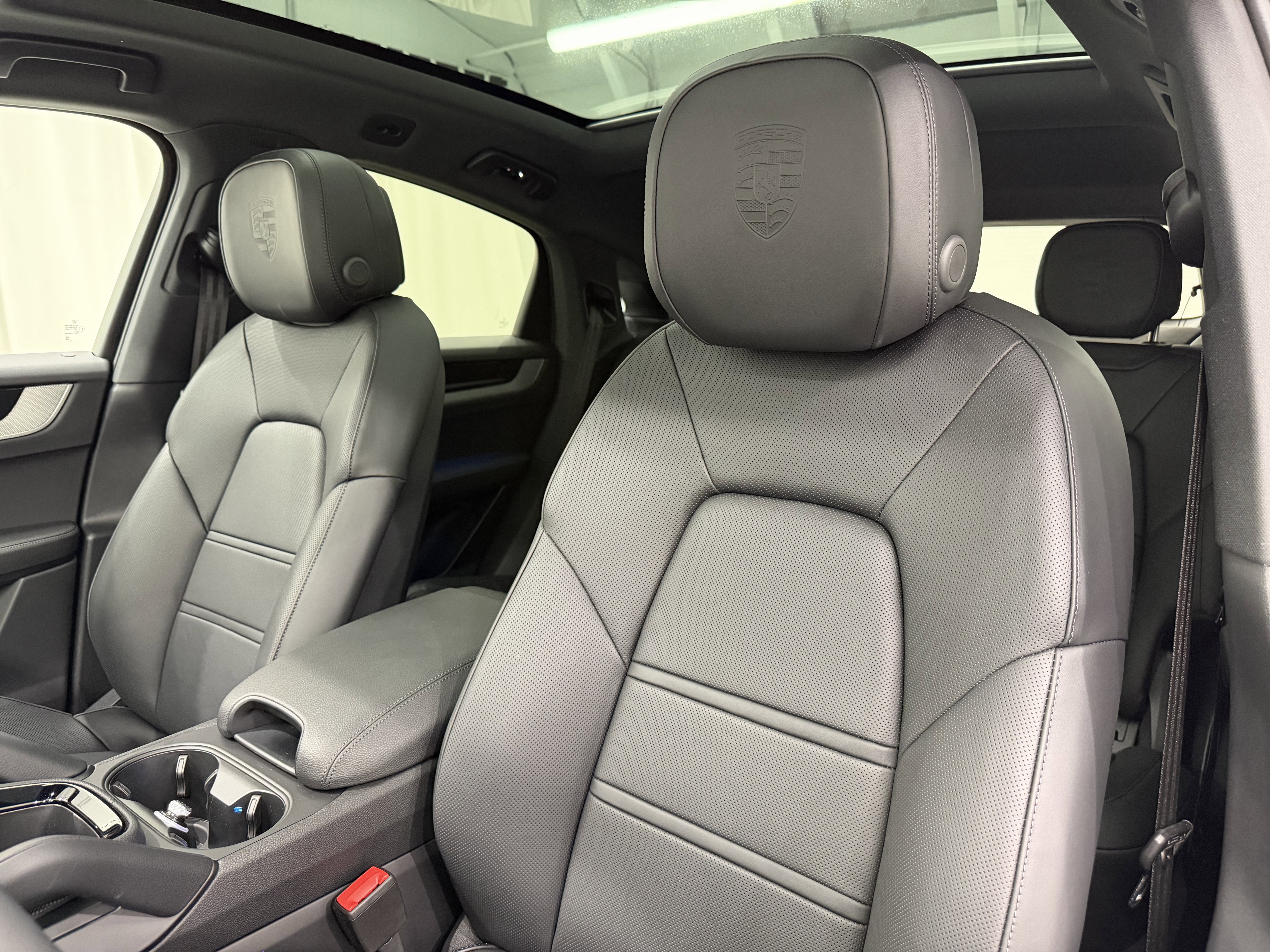 New 2026 Porsche Cayenne S image 33