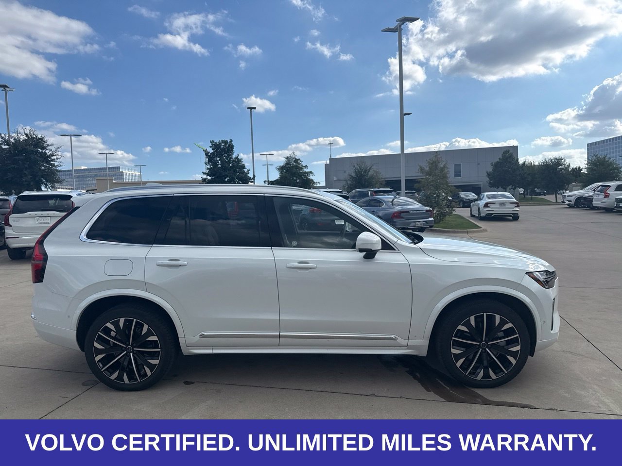 Certified 2026 Volvo XC90 B6 Plus AWD/4WD image 5