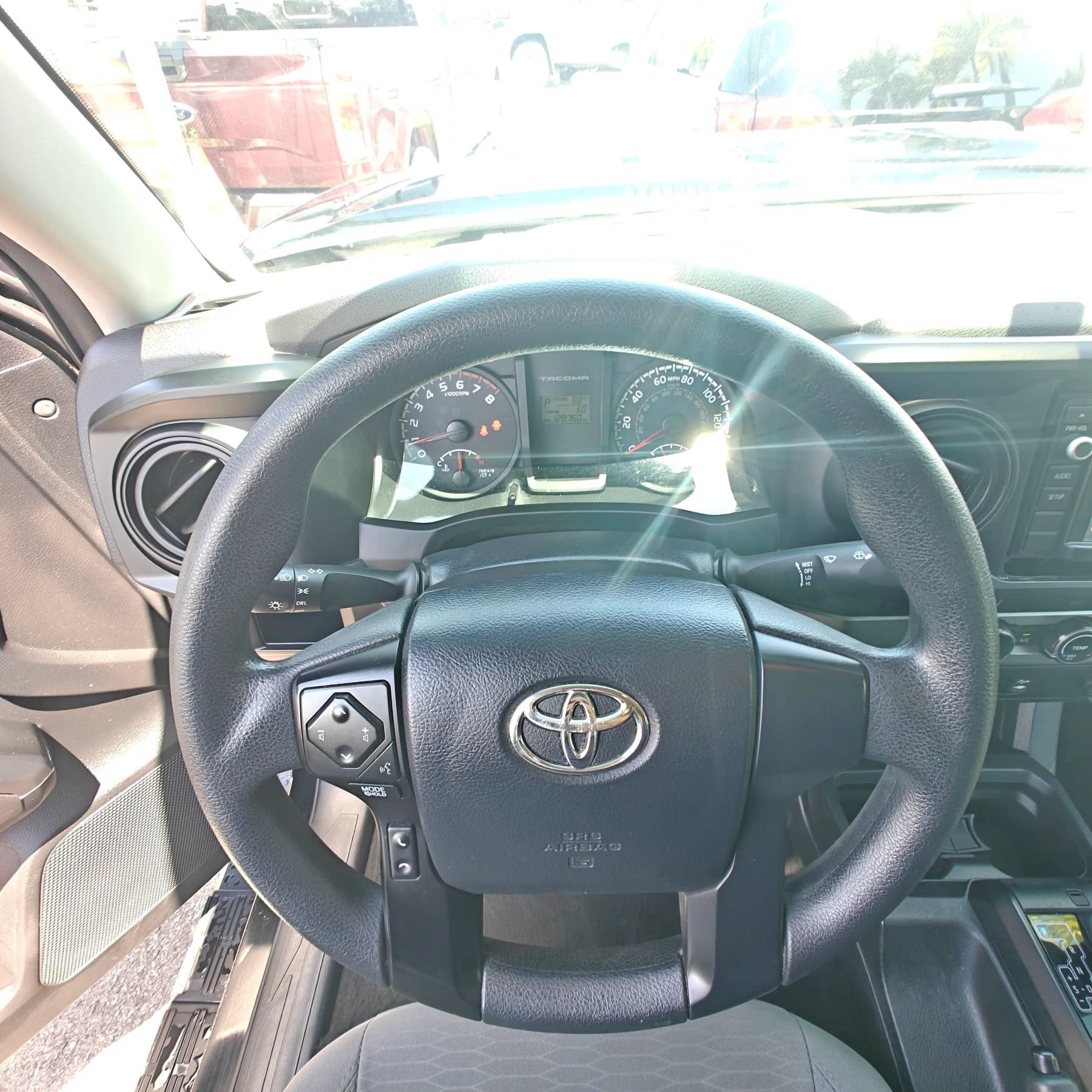 Used 2017 Toyota Tacoma SR RWD image 14