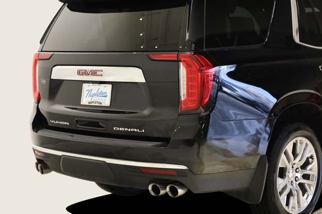 Used 2021 GMC Yukon Denali w/ Denali Premium Package AWD/4WD image 7