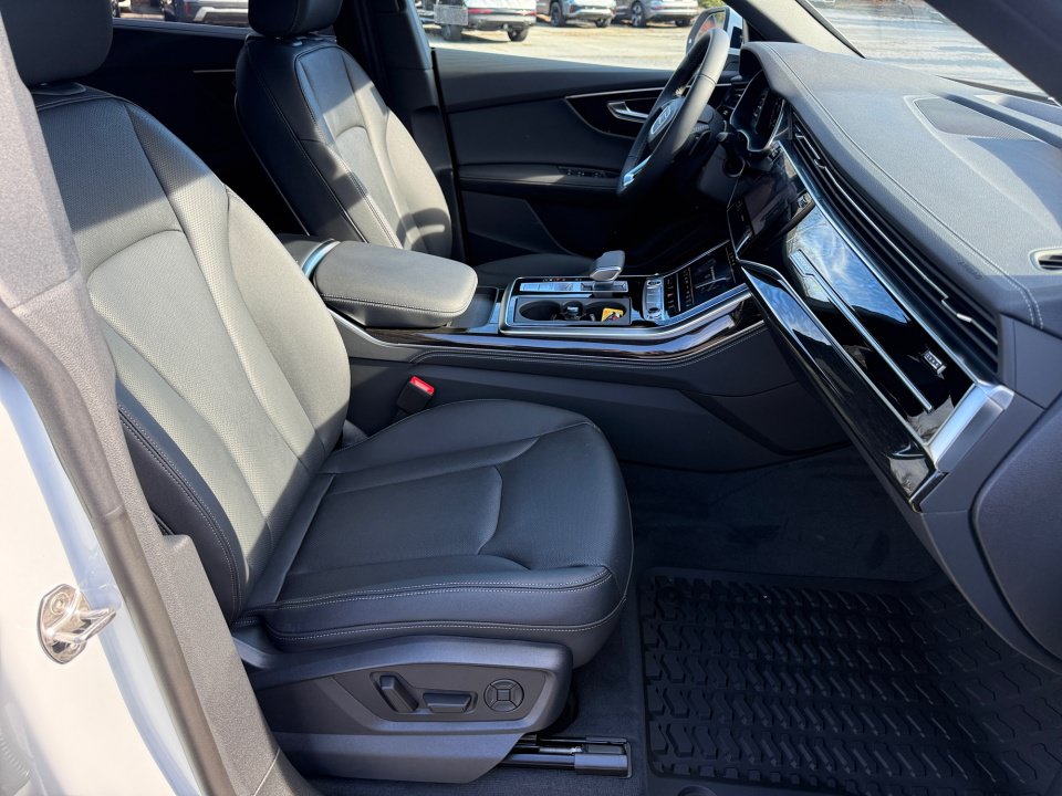 New 2026 Audi Q8 Premium Plus AWD/4WD image 28