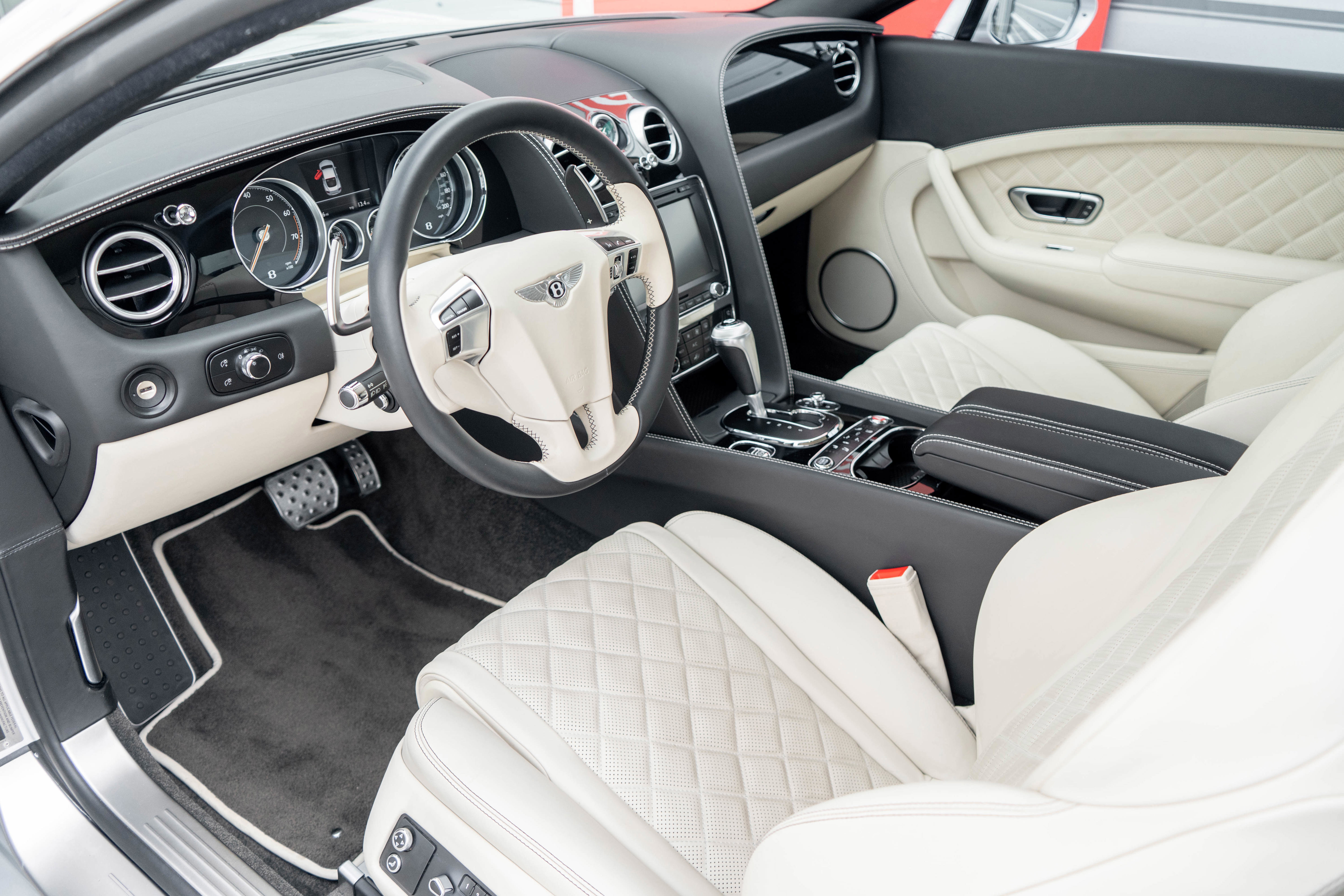 Used 2017 Bentley Continental GT AWD/4WD image 8