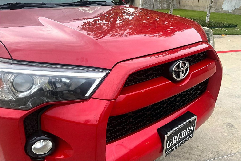 Used 2016 Toyota 4Runner SR5 Premium AWD/4WD image 38