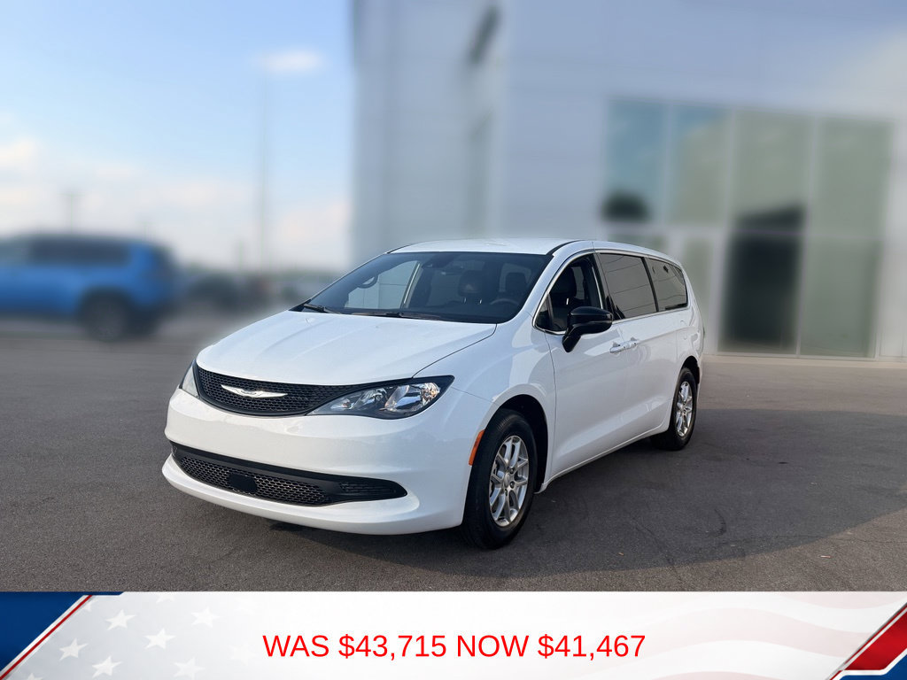 New 2027 Chrysler Pacifica LX FWD image 2
