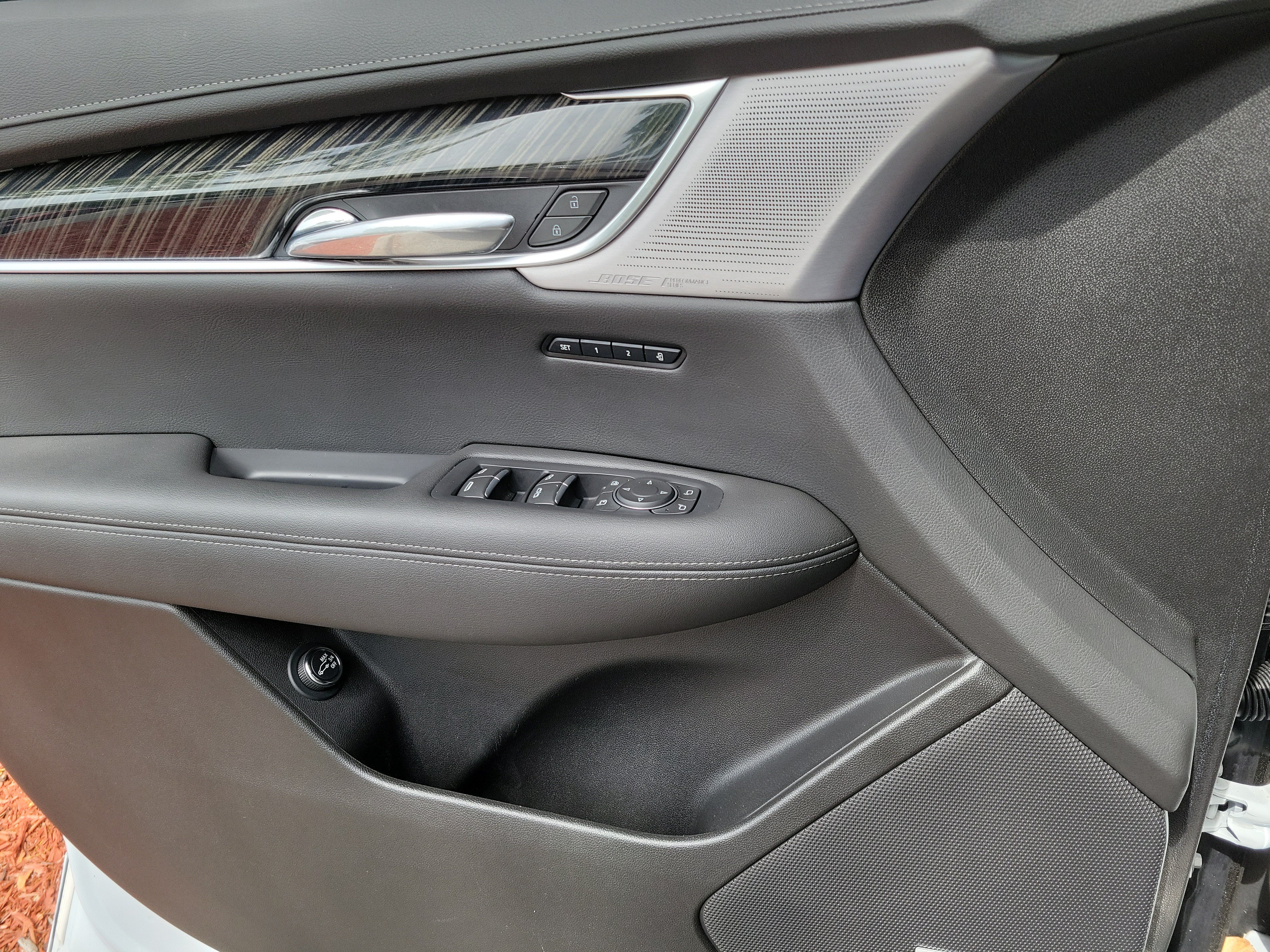 Used 2024 Cadillac XT6 Premium Luxury FWD image 18