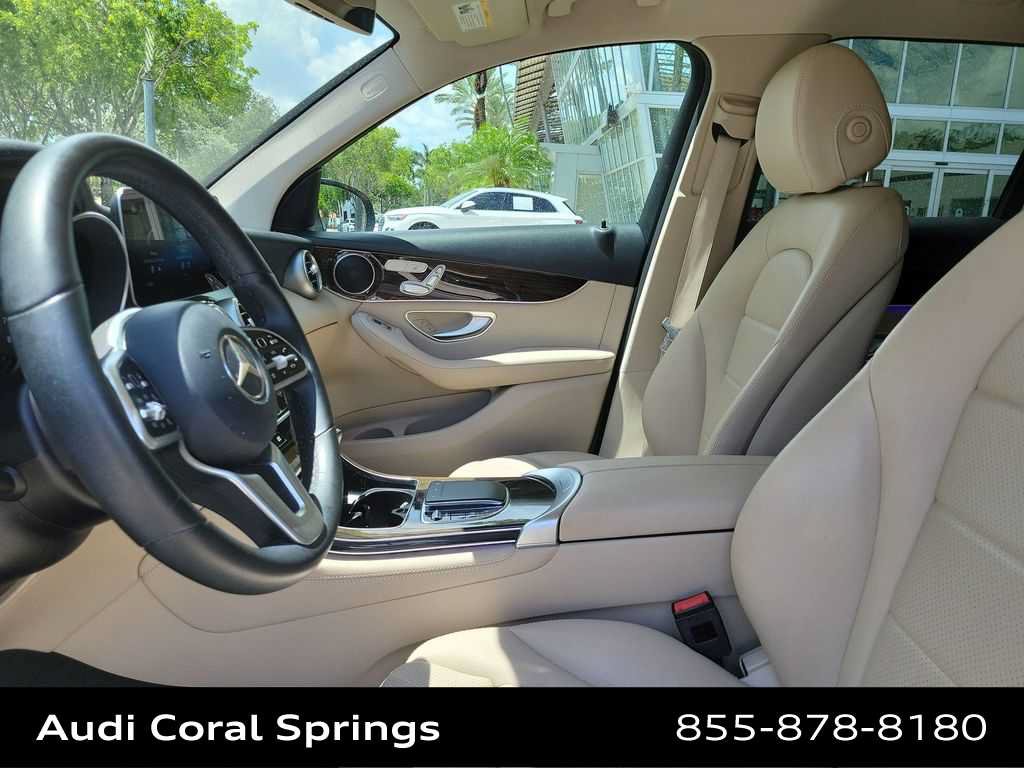 Used 2020 Mercedes-Benz GLC 300 image 11