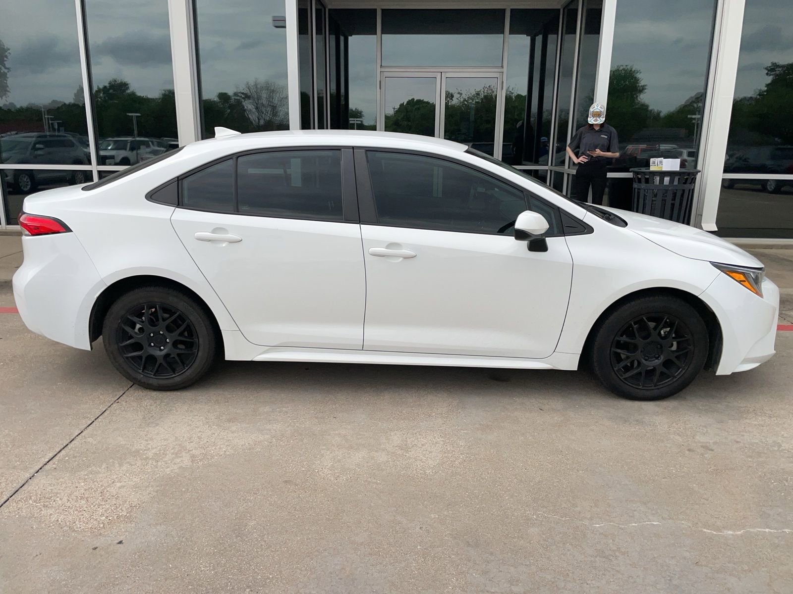 Used 2023 Toyota Corolla LE image 10