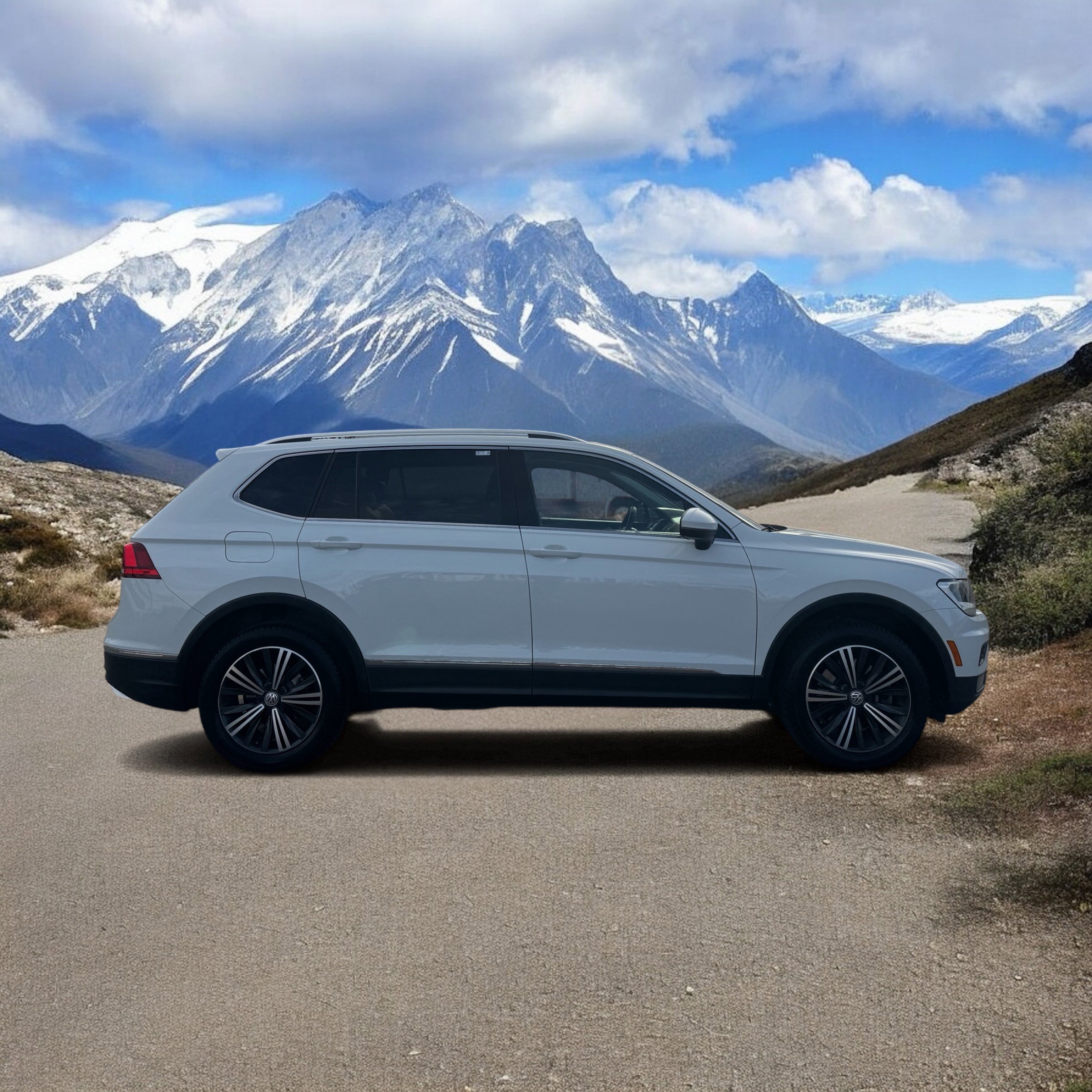 Used 2019 Volkswagen Tiguan SEL image 6