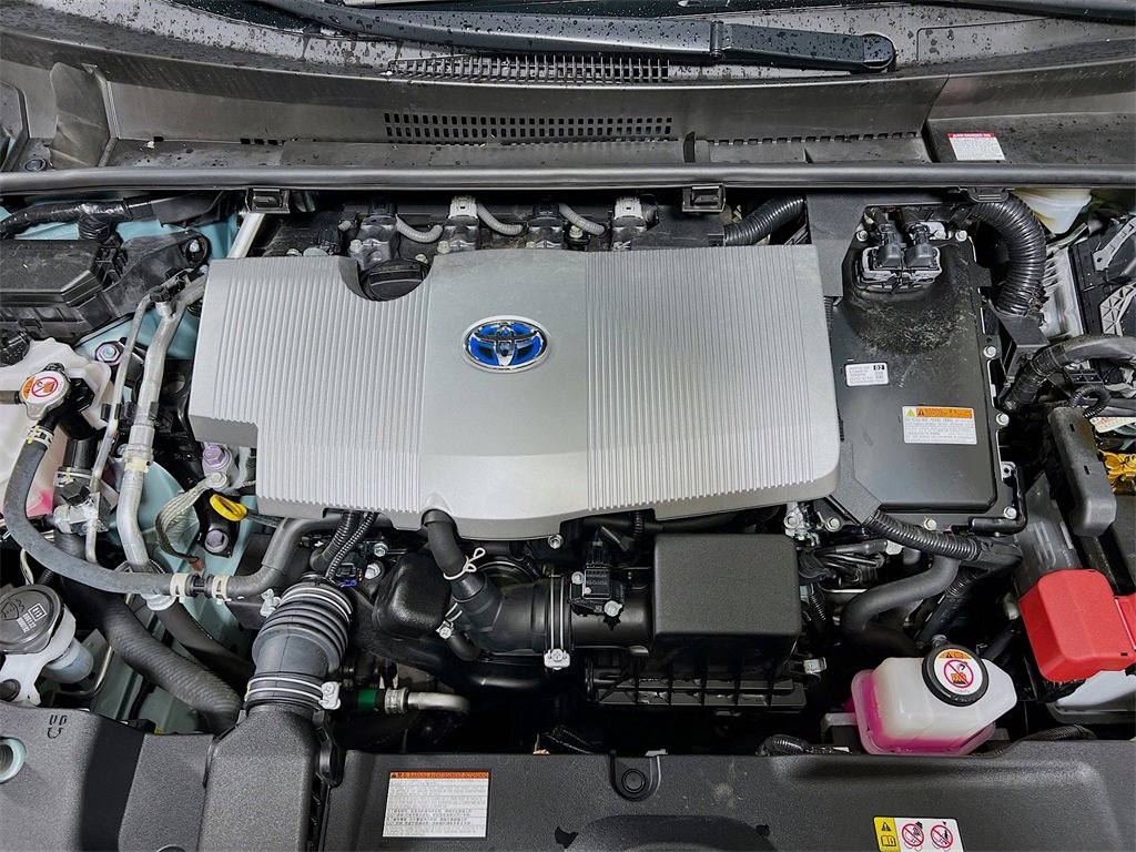 Certified 2022 Toyota Prius LE image 27