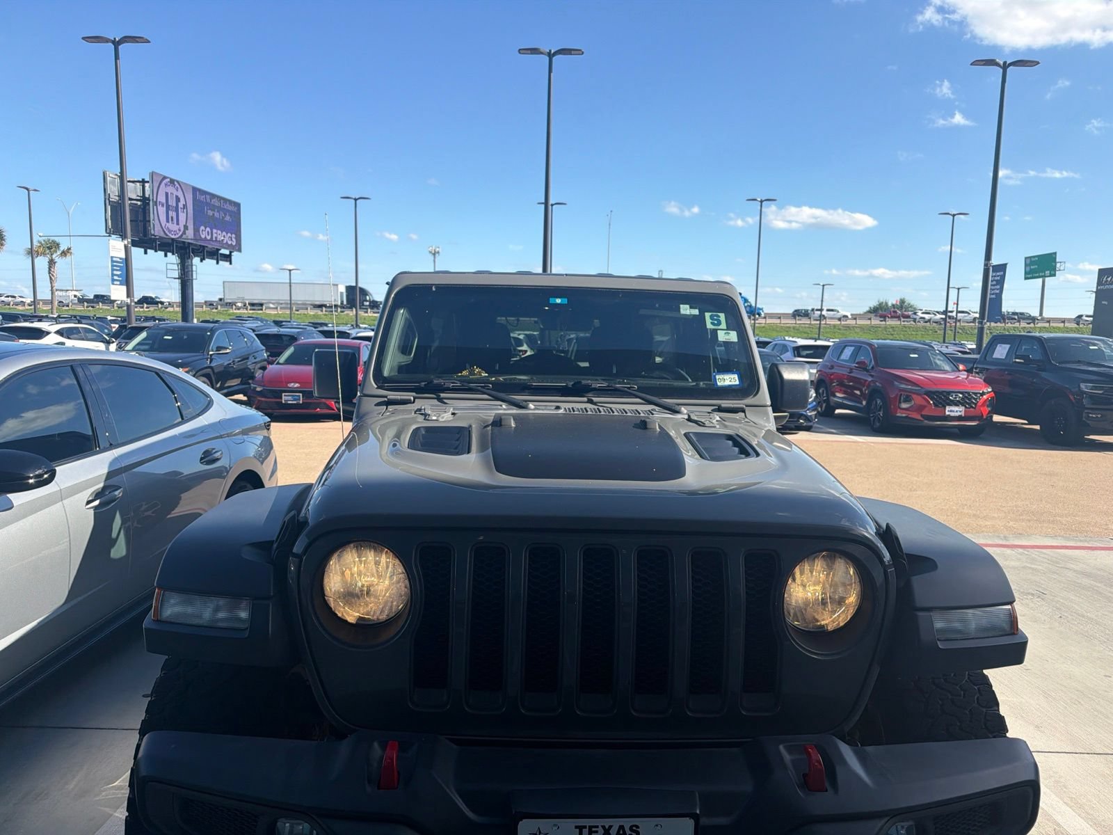 Used 2021 Jeep Wrangler Unlimited Rubicon w/ Dual Top Group AWD/4WD image 2
