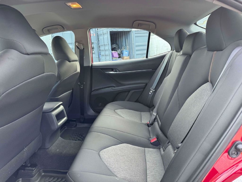Used 2019 Toyota Camry LE FWD image 13