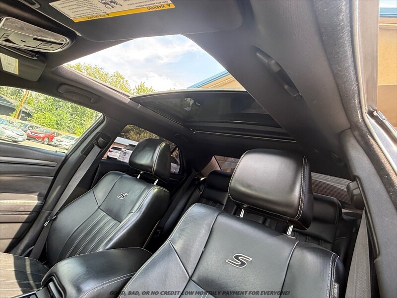 Used 2015 Chrysler 300 S w/ 300S Premium Group RWD image 15