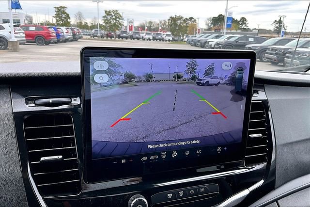 Used 2023 Ford Transit 350 XLT image 13