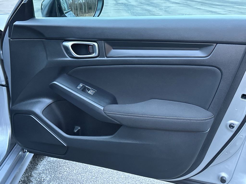 Used 2025 Honda Civic Sport image 12