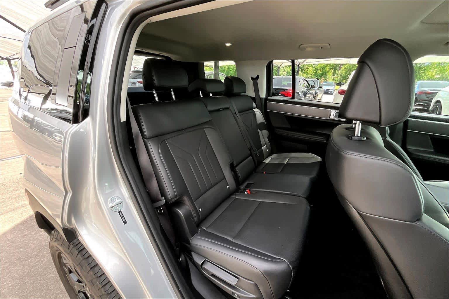 Used 2025 Hyundai Santa Fe XRT AWD/4WD image 15
