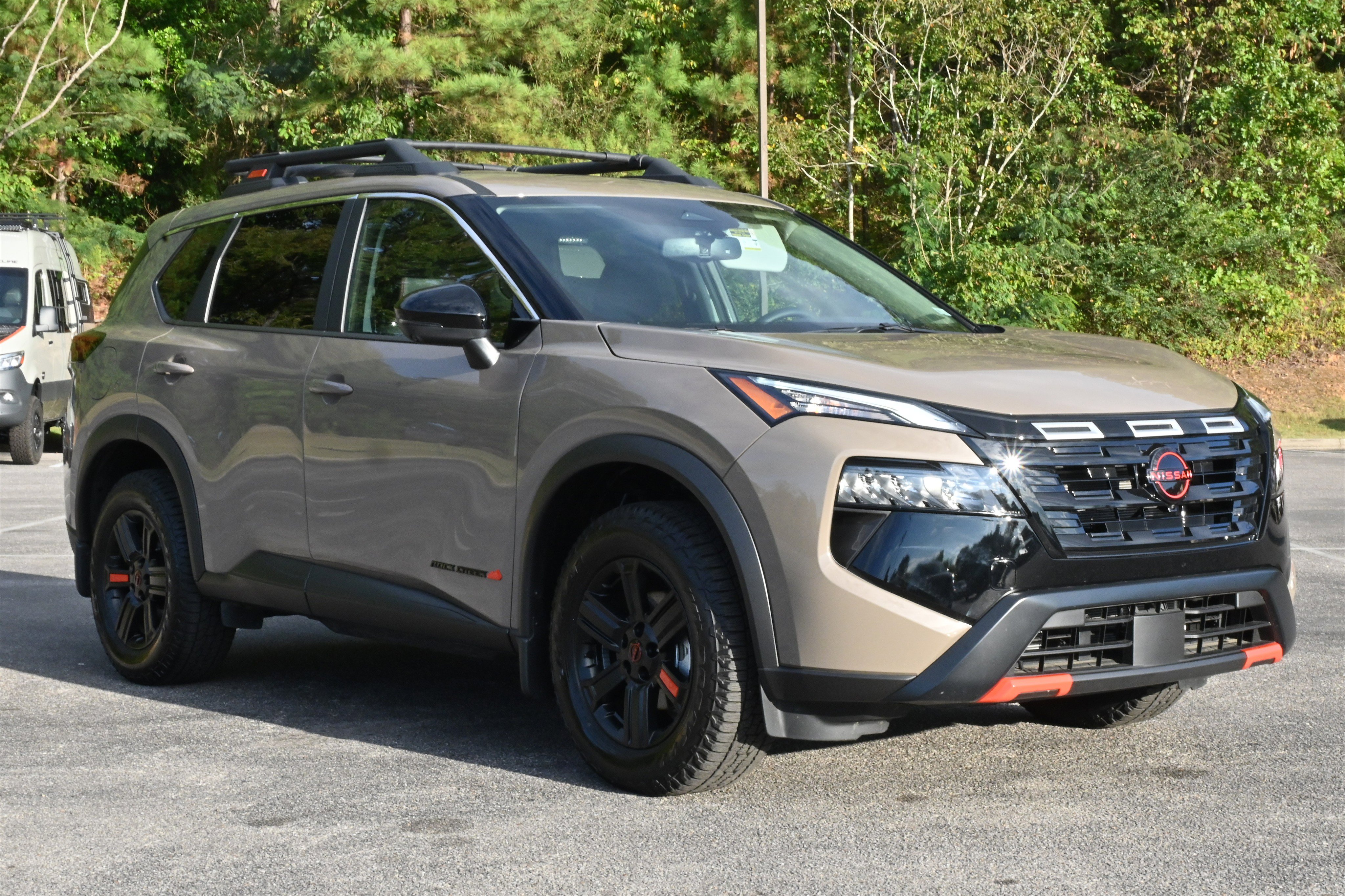 Used 2025 Nissan Rogue SV w/ Rock Creek Premium Package image 11
