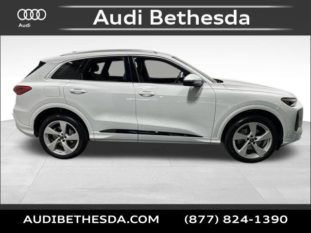 Certified 2025 Audi Q5 Premium Plus w/ Premium Plus AWD/4WD image 8