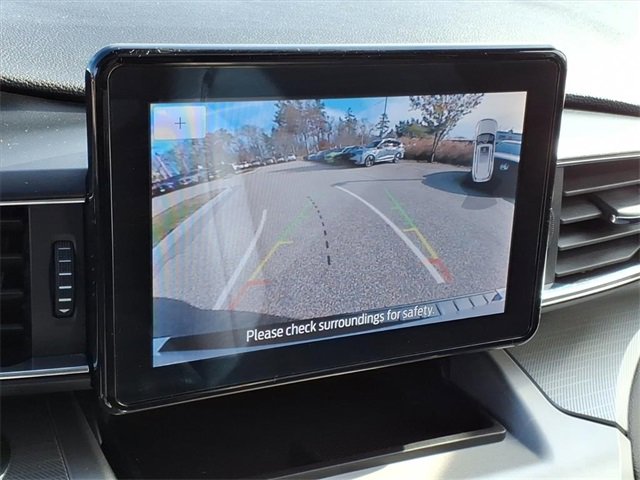 Used 2021 Ford Explorer XLT w/ Equipment Group 202A image 22