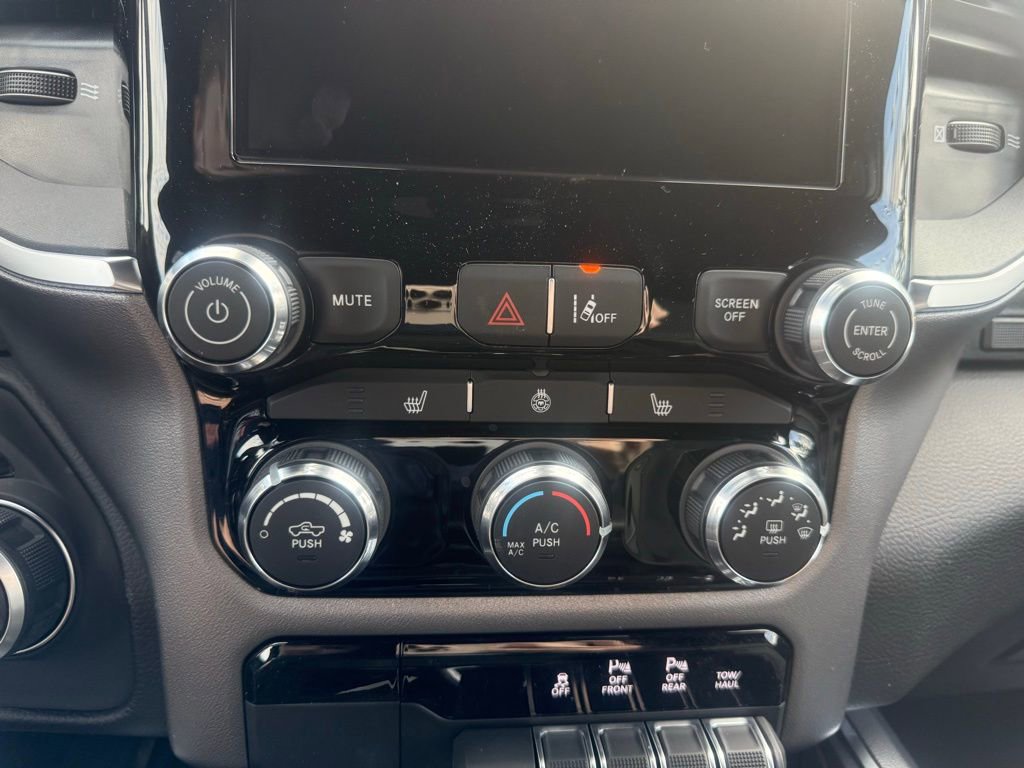 New 2026 RAM 1500 Big Horn w/ Night Edition image 23