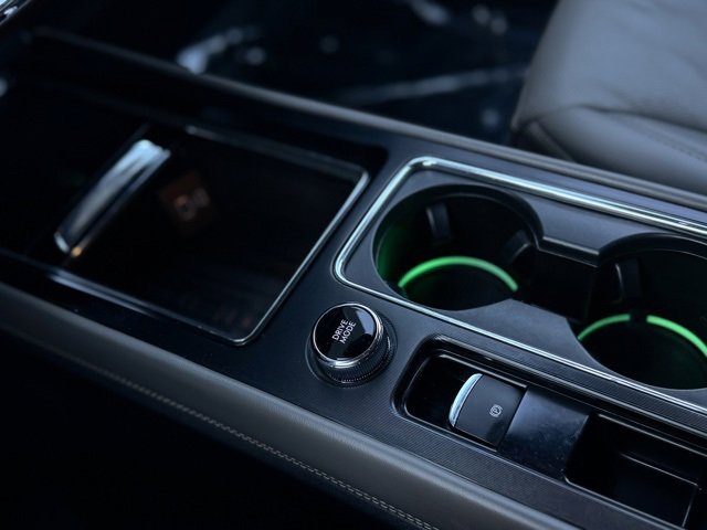 Used 2023 Lincoln Corsair Reserve w/ Equipment Group 201A image 25