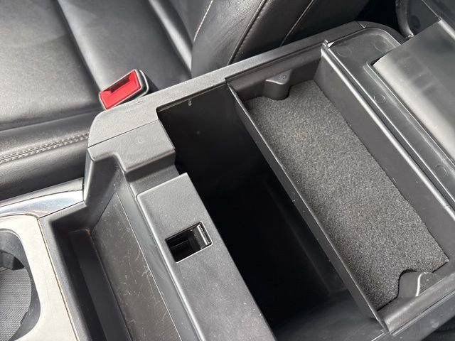 Used 2022 Ford Explorer XLT w/ Equipment Group 202A image 29