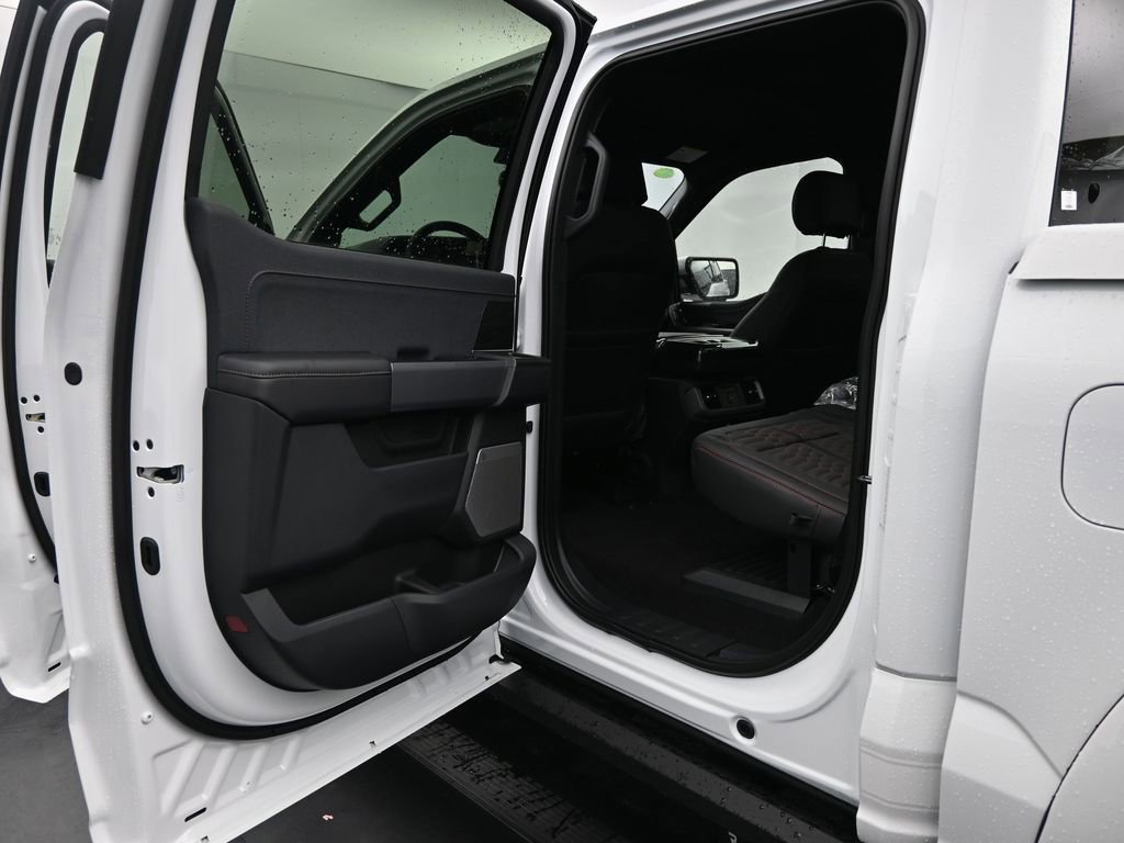 New 2025 Ford F150 Lariat w/ Equipment Group 502A High image 43